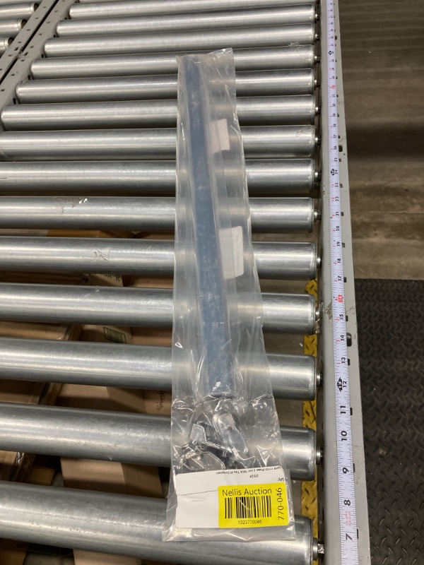 Photo 1 of 24 in. W Closet Rod and Ends (2-Pack)