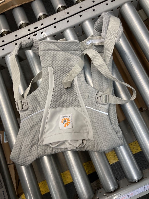 Photo 2 of Ergobaby Alta Hip Seat All-Position Breathable Mesh Hip Seat & Carrier, Pearl Grey