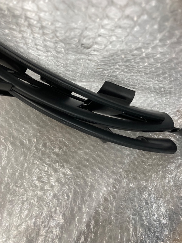 Photo 1 of BASENOR Tesla Model Y 21 Inch Wheel Rim Protector ABS Rim Guard Rim Hubcap Cover Car Protection for Model Y Exterior Accessories 21" Wheel Protector
