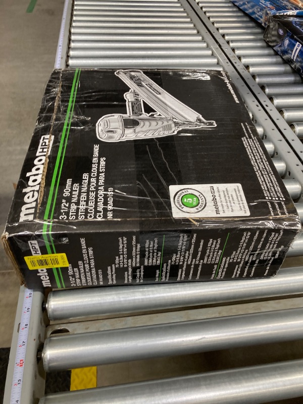 Photo 3 of Metabo HPT Framing Nailer | Pneumatic | For LVL | 2-3/8" to 3-1/2" Plastic Collated Framing Nails | .162", Full Head | 21 Degree | NR90AC5