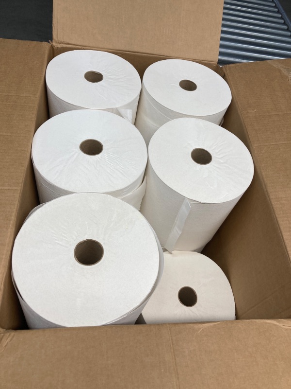 Photo 2 of ***MISSING PIECES*** Scott® Essential Universal High-Capacity Hard Roll Towels (01000), with Absorbency Pockets™, 1.5" Core, White, (1,000'/Roll, 12 Rolls/Case, 12,000'/Case) 12 rolls x 1,000'