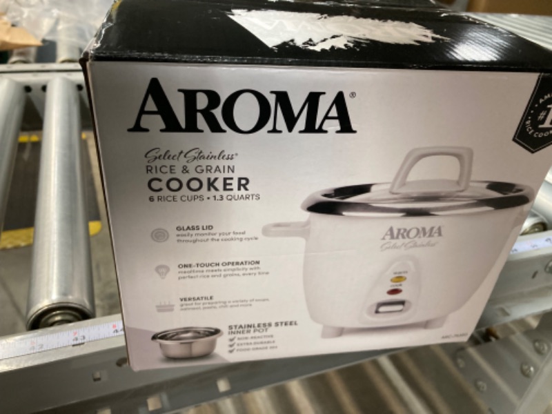 Photo 4 of Aroma Housewares Select Stainless Rice Cooker & Warmer, 6-Cup(cooked) / 1.2Qt, ARC-753SG, White & Select Stainless Rice Cooker & Warmer, 6-Cup(cooked)/ 1.2Qt, ARC-753SGB, Black 6-Cup(cooked) / 1.2Qt. Rice Cooker + Rice Cooker