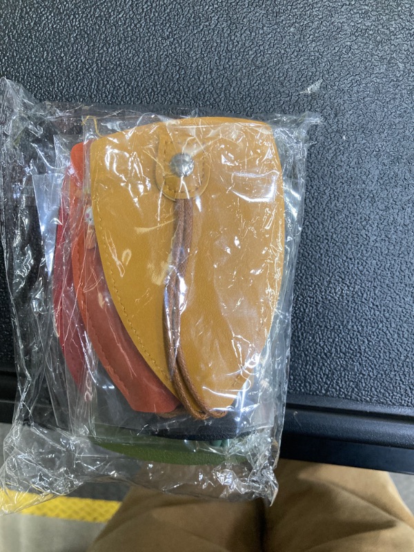 Photo 1 of Winkkey Holder Car Key Protective Cover Anti-Theft Pull-Out Key Box Personalized Protection Folding Key Clip 6pcs Rabbit