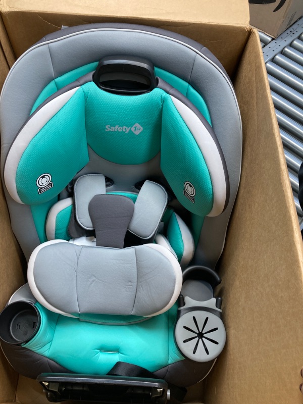 Photo 2 of Safety 1st Grow and Go Extend 'n Ride LX Convertible Car Seat, with ComfortPlus Footrest Providing Up to 7 Inches of Additional Leg Room in -Rear-Facing Mode, Seas The Day Seas The Day Extend 'n Ride