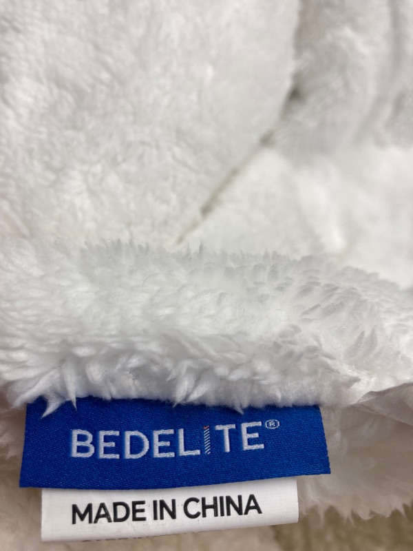 Photo 3 of BEDELITE Fluffy King Size Comforter Set - Super Soft Sherpa White Comforter for King Size Bed, Luxury Warm Bedding Set for Winter, Fuzzy Bed Set 3 Pieces (1 Comforter, 2 Pillowcases) White King