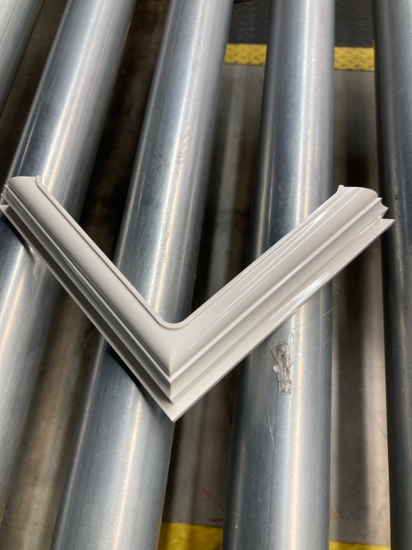 Photo 1 of 4pcs True 4 * 4inch Split Style Vinyl Fence Post Skirt/White Color PVC Post Cover/Skirt Shoe for Hand and Stair Rails, Two-Piece England Base Post Trim Ring Skirt Railing