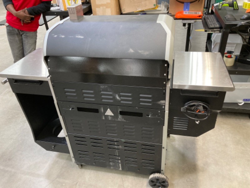 Photo 6 of 4-Burner Gas Grill and Pellet Smoker Combo in Black
