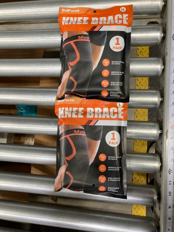 Photo 2 of *** bundle pack *** Knee Brace (1 pair ), Knee Compression Sleeve for Knee Pain, Knee Braces for Knee Pain Women & Men, Sports Knee Pads, Knee Sleeve for Meniscus Tear, ACL, Arthritis Pain Relief, Orange , size large  ...  Knee Brace ( 1 pair ), Knee Comp