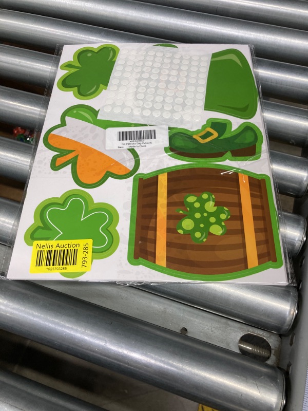 Photo 4 of *** bundle pack *** 25 Pieces St. Patrick's Day Cutouts Lucky Shamrock Cutouts for Home Classroom St. Patrick's Day Bulletin Board Decorations ( 2 pack ) 