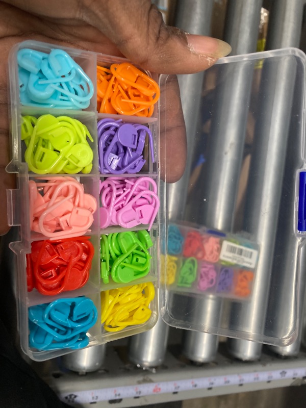 Photo 2 of *** Bundle Pack *** 150 Pieces Knitting Crochet Locking Stitch Markers Stitch Needle Clip Counter 10 Colors ( 3 Pack ) 