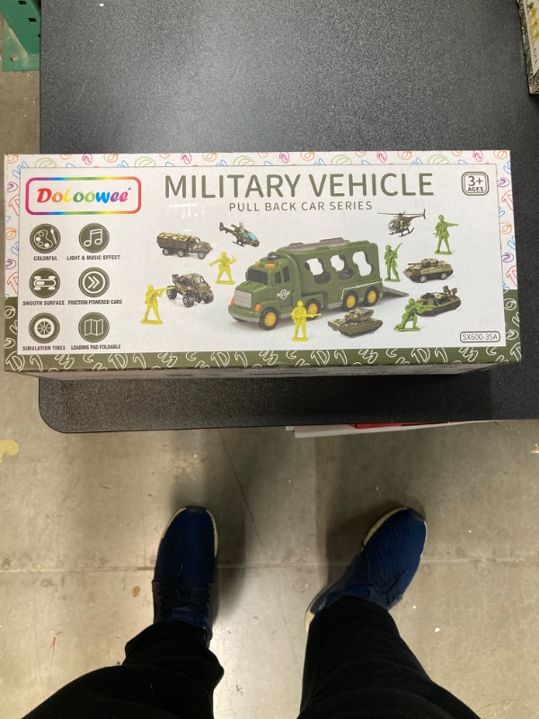 Photo 2 of Doloowee 14 in 1 Green Military Truck Toys, Army Tanks Set with Soldier Men, Army Men Toys, Military Truck Toy with Lights and Sounds, Gifts for Toddler Kids Boys Ages 3+ 14 in 1 Military Trucks