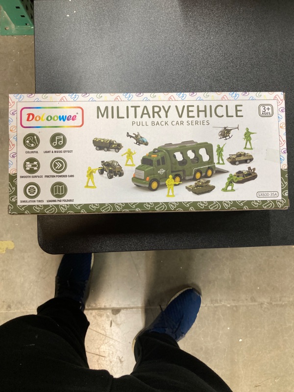 Photo 2 of Doloowee 14 in 1 Green Military Truck Toys, Army Tanks Set with Soldier Men, Army Men Toys, Military Truck Toy with Lights and Sounds, Gifts for Toddler Kids Boys Ages 3+ 14 in 1 Military Trucks