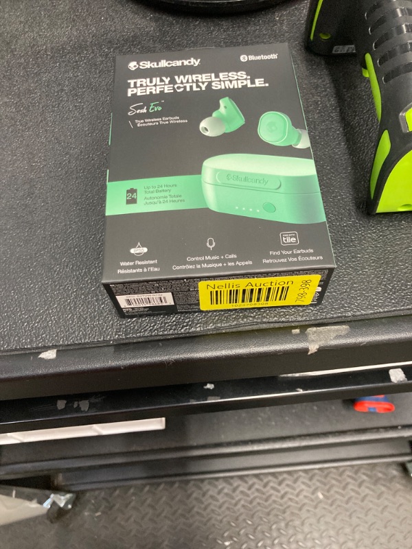 Photo 2 of Skullcandy Sesh Evo True Wireless In-Ear Bluetooth Earbuds Compatible with iPhone and Android / Charging Case and Microphone / Great for Gym, Sports, and Gaming IP55 Water Dust Resistant - Mint Green Sesh Evo Pure Mint