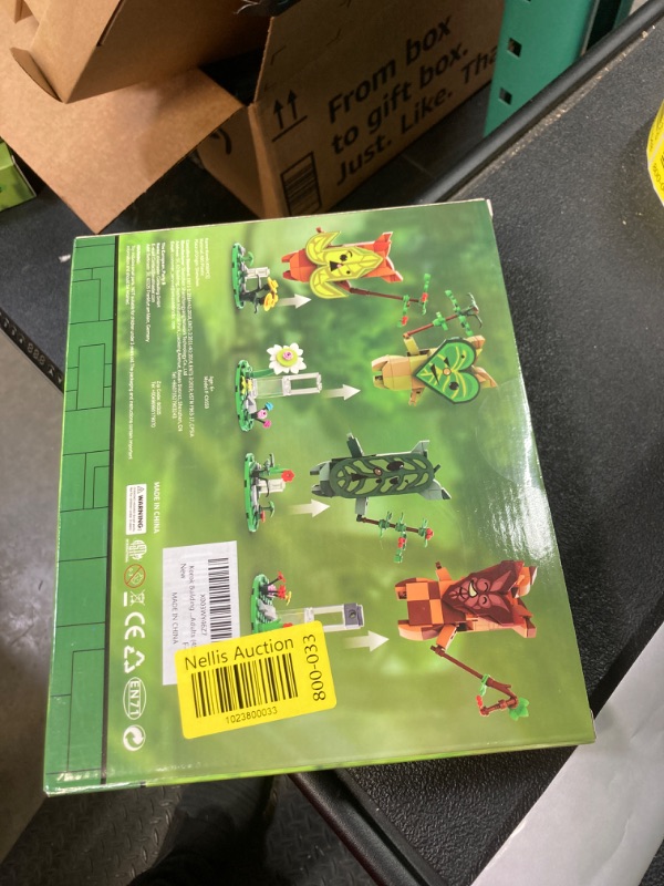 Photo 2 of Korok Building Set Yahaha! Toys Cute Game Merch Action Figures,Gifts for Game Fans Kids Adults (456 Pcs)