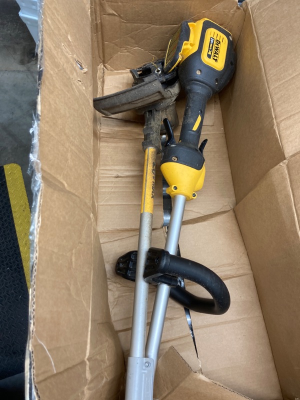 Photo 2 of DEWALT 60V Cordless String Trimmer and Lawn Edger Kit, Battery & Charger Included (DCST972X1)