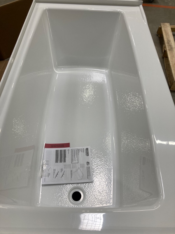 Photo 1 of Delta Classic 500 60 in. x 32 in. Soaking Bathtub with Left Drain in High Gloss White