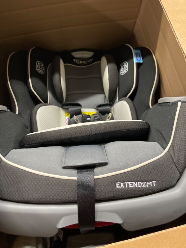 Photo 2 of Graco Extend 2Fit 3-in-1 Convertible Car Seat, Rear Facing, Forward Facing, and Booster Seat, Hamilton