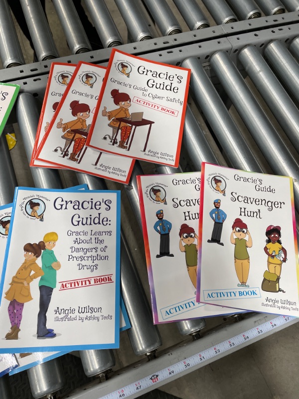 Photo 5 of (15 pack) Gracie’s Guide Book Bundle 