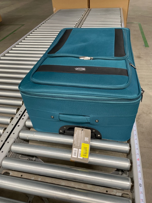 Photo 8 of Elite Luggage Cedar 4-Piece Softside Lightweight Rolling Luggage Set, Teal Green