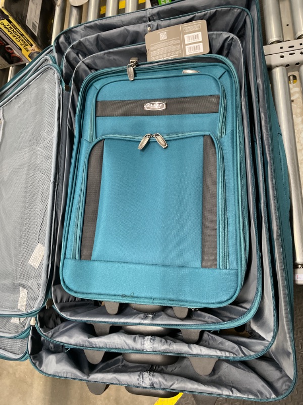 Photo 5 of Elite Luggage Cedar 4-Piece Softside Lightweight Rolling Luggage Set, Teal Green