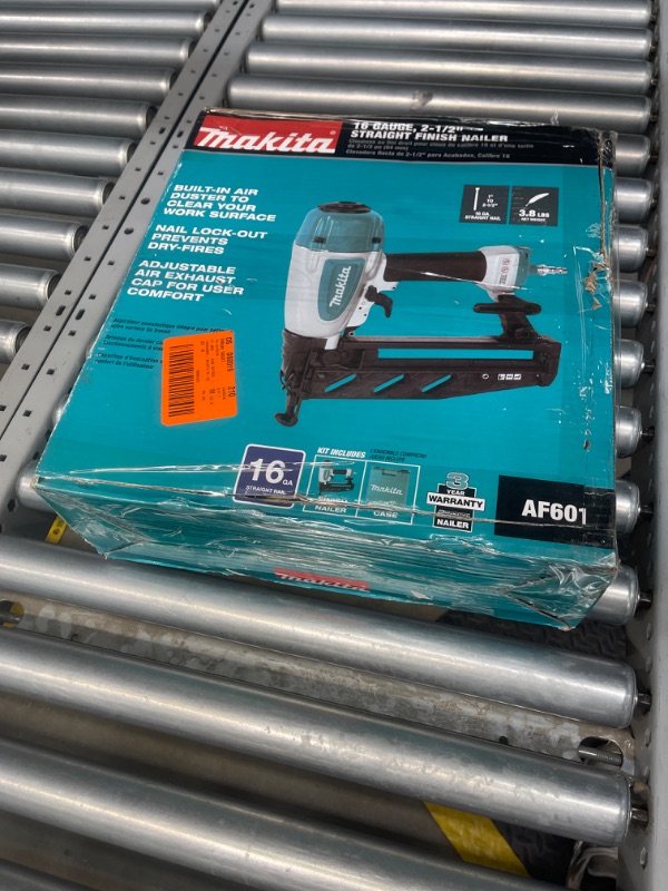 Photo 3 of Makita AF601 16 Gauge, 2-1/2" Straight Finish Nailer,