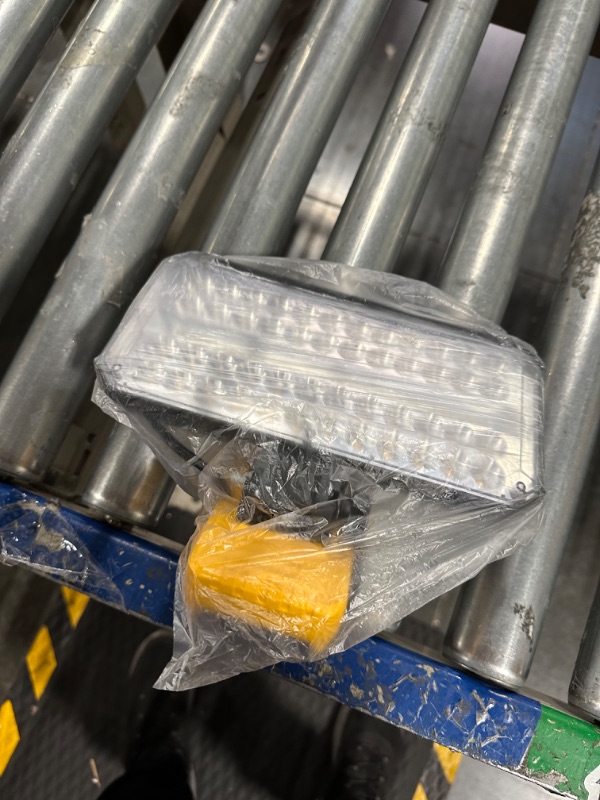 Photo 3 of Cordless LED Work Light for Dewalt 20V Battery?90W 5400ML LED Wide Beam Flood Light with Two USB Charging Port LED Light for Emergency,Workshop,Garage.(No Battery)