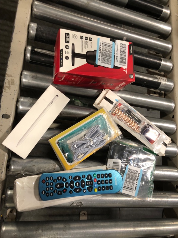 Photo 1 of Electronic mixture bundle 