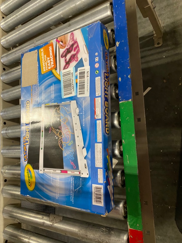 Photo 1 of Crayola 11.5&#34; x 18&#34; Ultimate Light Board