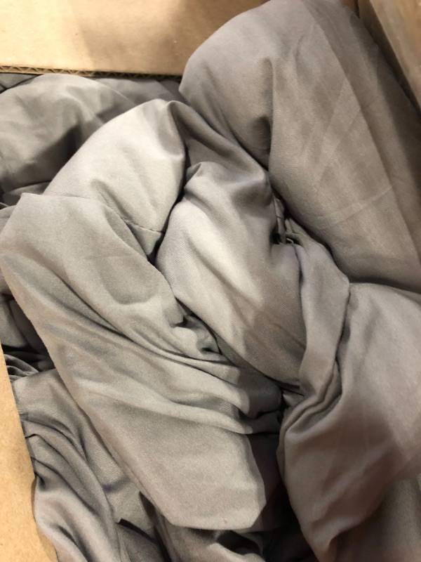 Photo 3 of ** SIMILAR TO COVER PHOTO** Bedsure Bedding Comforter Sets Queen, Reversible Grey Prewashed Bed Comforter for All Seasons, 3 Pieces Warm Soft Bed Set, 1 Lightweight Comforter (90"x90") and 2 Pillowcases (20"x26") Queen 10 - LIGHT Grey/Grey