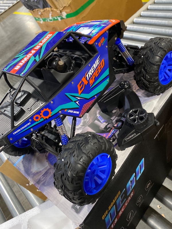 Photo 3 of ***MISSING BATTERY*** 
DEERC DE60 Large 1:8 Scale Upgraded RC Cars Remote Control Car for Adults Boys,Off Road Monster Truck with Realistic Sound,2.4Ghz 4WD Rock Crawler Toy All Terrain Climbing,2 Batteries for 80 Min Play Classic Blue