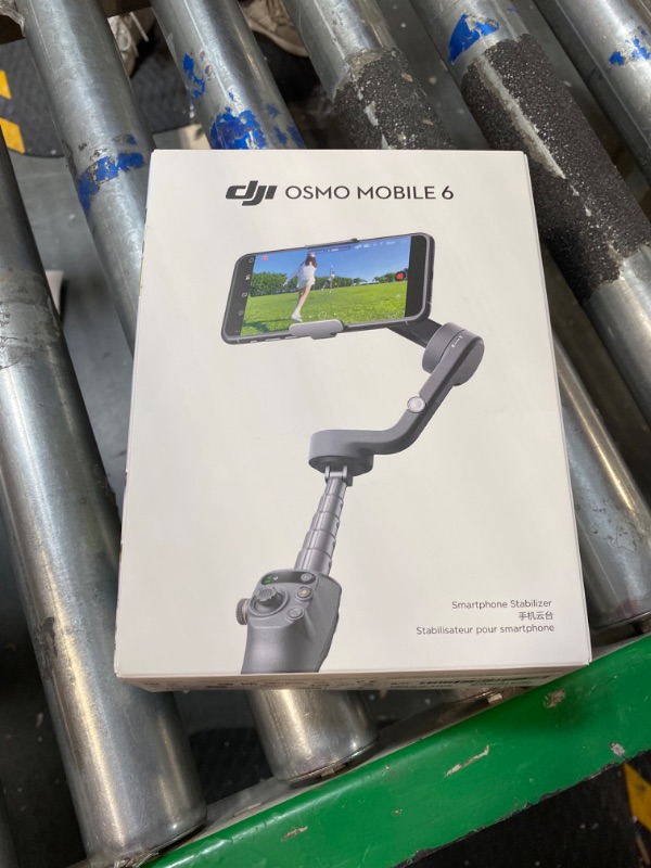 Photo 2 of DJI Osmo Mobile 6 Smartphone Gimbal