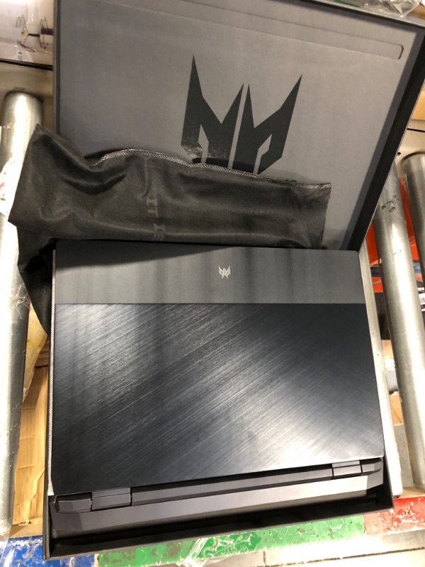 Photo 1 of **DEAD PIXELS** acer Predator Helios 300 15.6" 2K QHD 240Hz Gaming Laptop (Intel i7-12700H 14-Core, 32GB DDR5, 1TB PCIe SSD, GeForce RTX 3070 Ti 8GB, RGB Backlit KYB, Thunderbolt 4, WiFi 6E, Win11Home) w/Hub 32GB RAM|1TB SSD Win11H