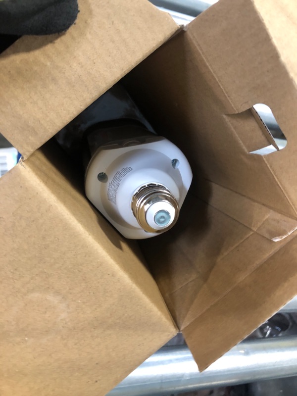 Photo 3 of **FOR PARTS** Electric LED Garage Light, 3 Panel Adjustable Screw-in LED Shop Light Bulb, E26 Base, 4000 Lumens, Non-Dimmable, 5000k Daylight, Garage Ceiling Light, White, ADJ4000/5K/LED****USED FOR PARTS ONLY***ALL SALES ARE FINAL***NO RETURNS****