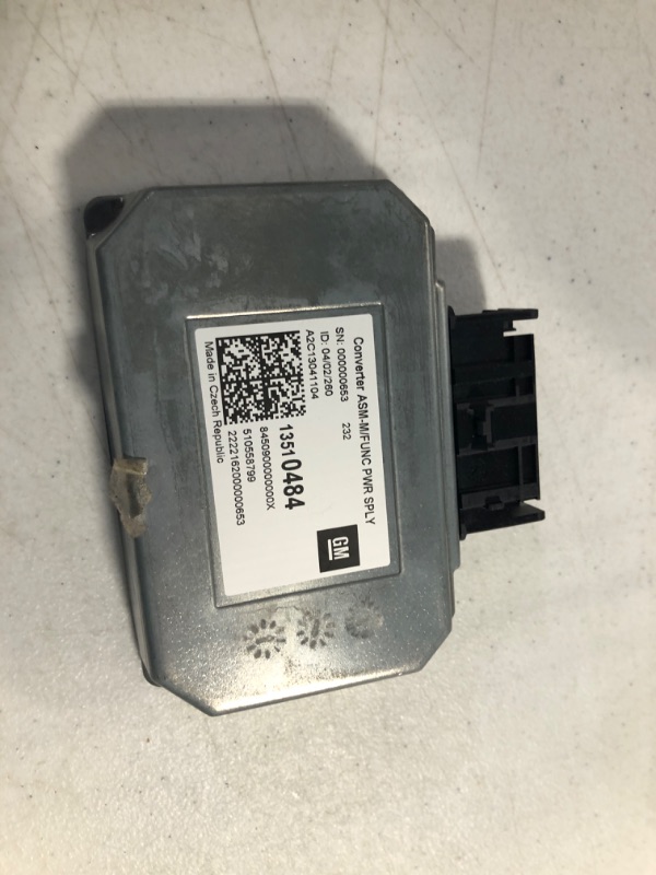 Photo 1 of GM Genuine Parts 13510484 Multifunction Power Supply Converter