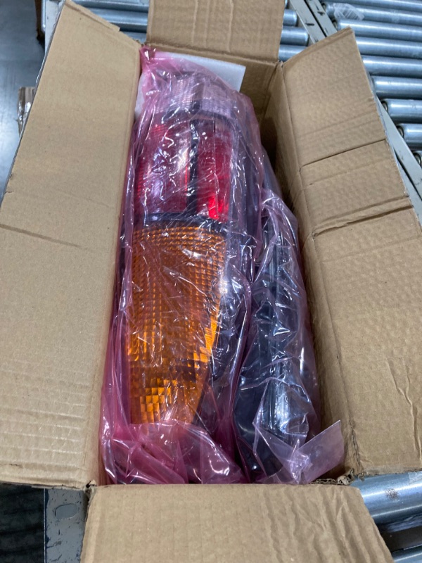 Photo 3 of **FOR PARTS** Tail Light for Chevy Camaro 1993-2002 Taillights Lamps Driver Passenger Side 5976519, 5976520