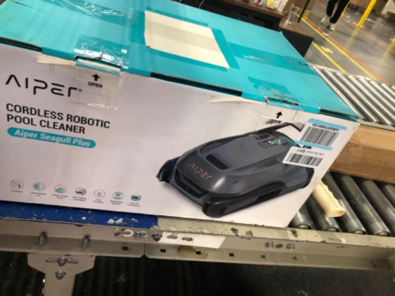 Photo 3 of ***USED*** 
AIPER Seagull SE Cordless Robotic Pool Cleaner, Pool Vacuum Lasts 90 Mins, LED Indicator, Self-Parking, Ideal for Flat Pools up to 30 Feet in Length- Gray