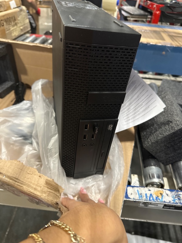 Photo 6 of Dell Optiplex 9020 Small Form Factor Desktop with Intel Core i7-4770 Upto 3.9GHz, HD Graphics 4600 4K Support, 32GB RAM, 1TB SSD, DisplayPort, HDMI, Wi-Fi, Bluetooth - Windows 10 Pro (Renewed) Intel Core i7-4770 | No Optical