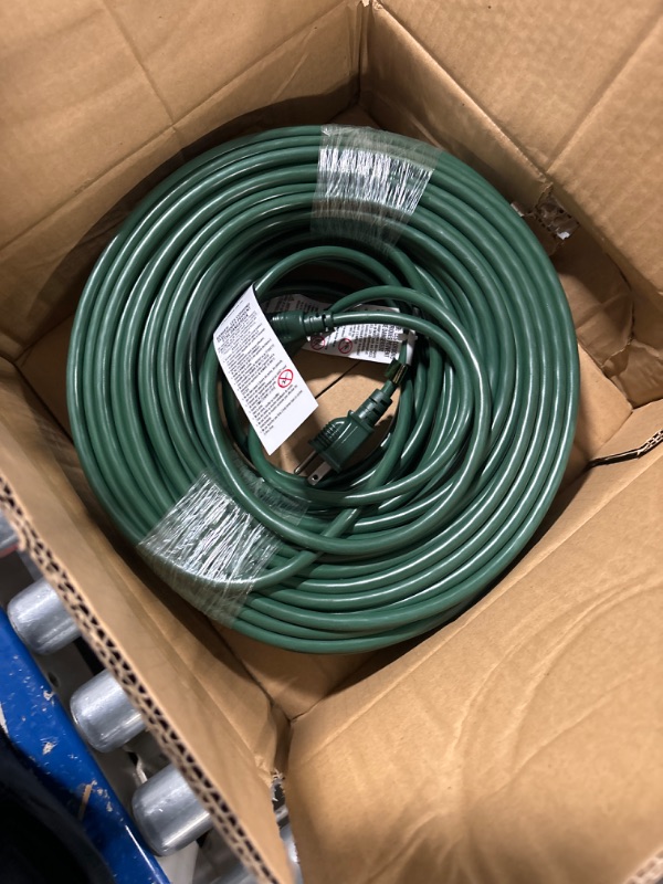Photo 2 of Iron Forge Cable 200 Foot Outdoor Extension Cord, 16/3 Green 200 Foot Extension Cord Indoor/Outdoor Use, 3 Prong, Weatherproof Jacket Extension Cord, Great for Christmas Lights and Outside Green 200FT