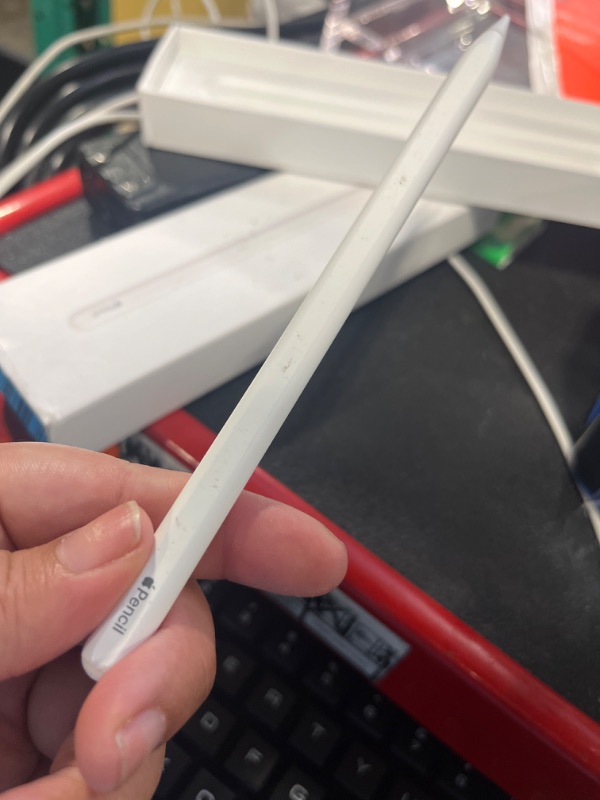 Photo 4 of Apple Pencil (2nd Generation)