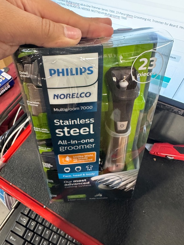 Photo 3 of ***FOR PARTS ONLY*** 

Philips Norelco Multigroomer All-in-One Trimmer Series 7000, 23 Piece Mens Grooming Kit, Trimmer for Beard, Head, Body, and Face, NO BLADE OIL NEEDED, MG7750/49 Multigroomer 7000 **** NOT FUNCTIONAL *** SELLING AS PARTS ****