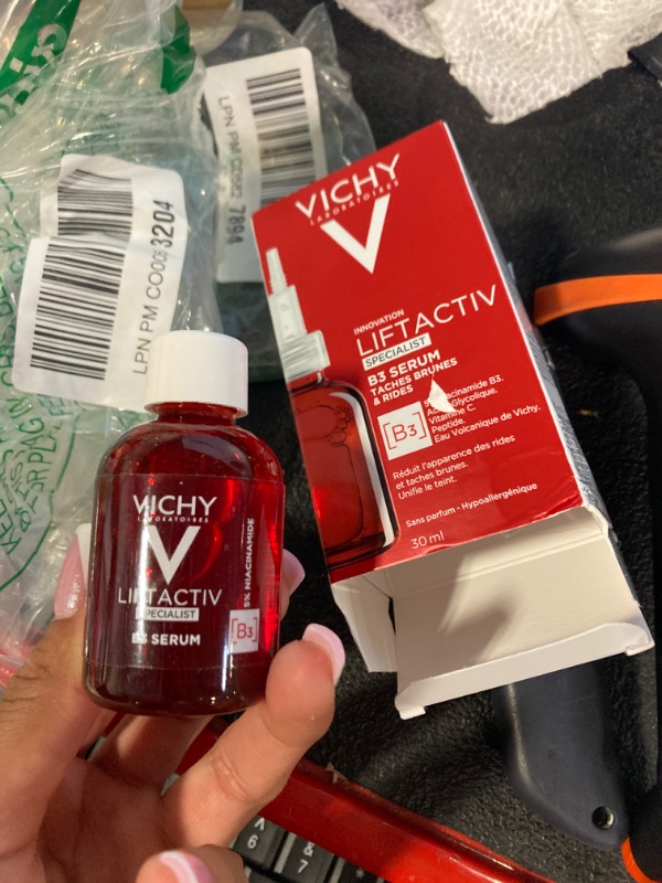 Photo 2 of Vichy Normaderm BHA Exfoliating Serum and LiftActiv Serum 30ML B3 Serum