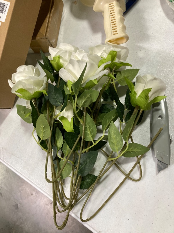 Photo 1 of CEWOR 10pcs Artificial Roses with Stems White Roses Fake Flowers Decorations for Valentine's Day Bridal Bouquet Wedding Party Home Decor (White)