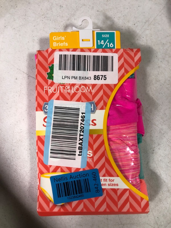 Photo 1 of Fruit of the Loom Girls Seamless Classic Briefs 6 Pack size 14/16 