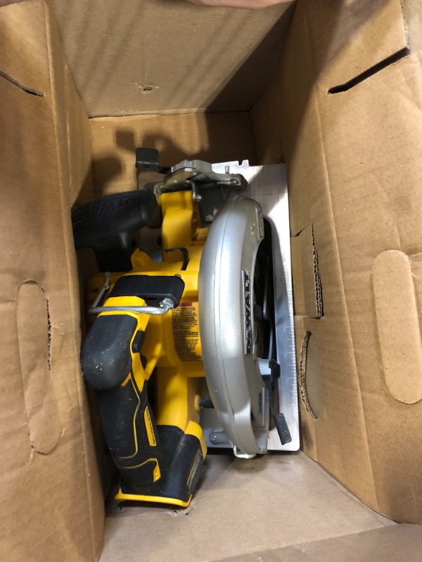 Photo 1 of DEWALT 20V MAX* Circular Saw, 6-1/2-Inch, Cordless, Tool Only (DCS565B)
