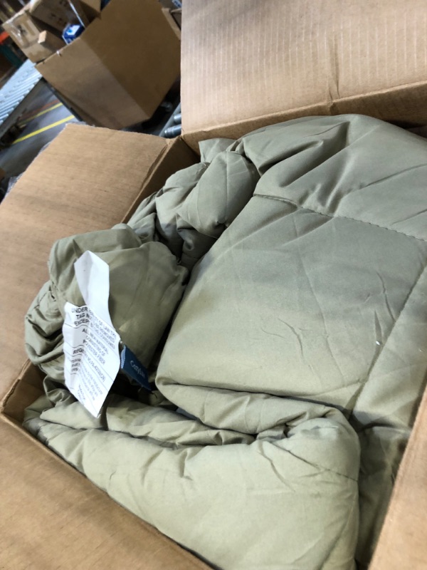 Photo 3 of ****USED** Queen Size Comforter Set, 7 Pieces Bed in a Bag, Bedding Sets with All Season Soft Quilted Lightweight Comforter, Flat Sheet, Fitted Sheet, 2 Pillow Shams, 2 Pillowcases, Sage Green Sage Green Queen