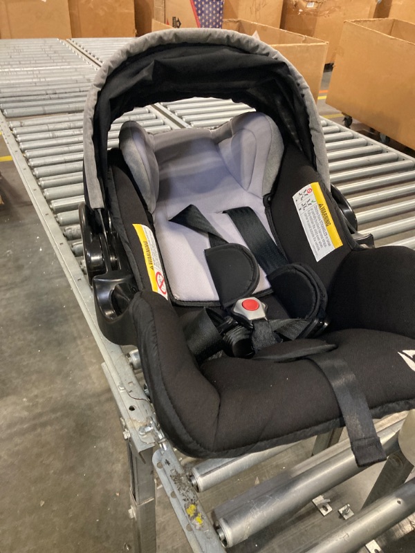 Photo 3 of Baby Trend Secure-Lift 35 Infant Car Seat, Dash Black
