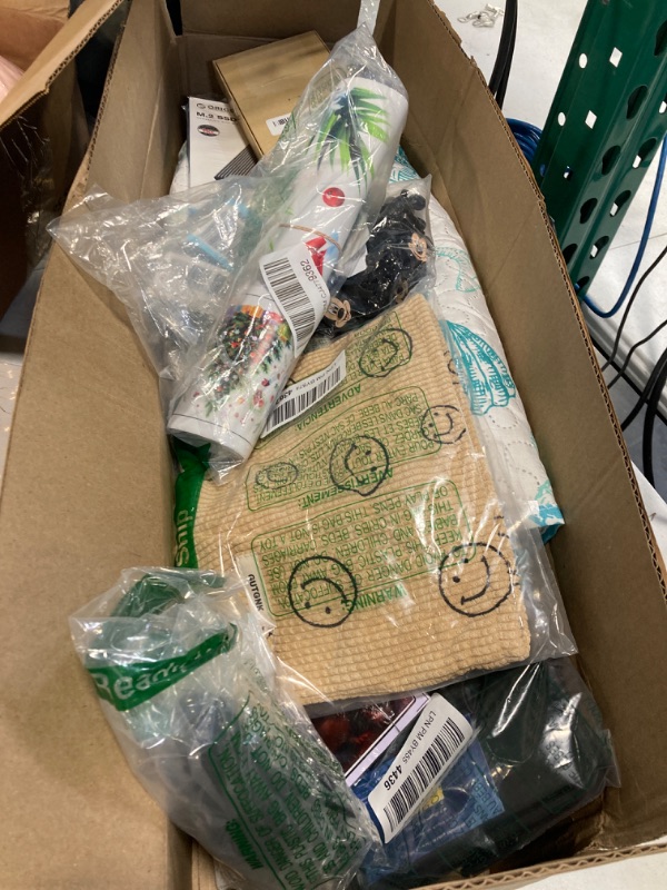 Photo 1 of ***AS IS / NO RETURNS -  FINAL SALE***
***BUNDLED BAG OF  ***
