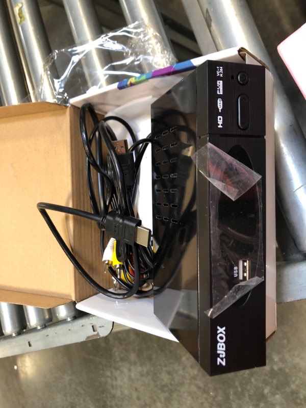 Photo 1 of ZJBOX Digital Converter Box for tv, 1080P tv Tuner Box with hdmi Output, ATSC TV Digital Tuner, TV Recording&Playback, USB Media Player, Timer Setting Function Set-top Box Digital Channels Free A2 desktop