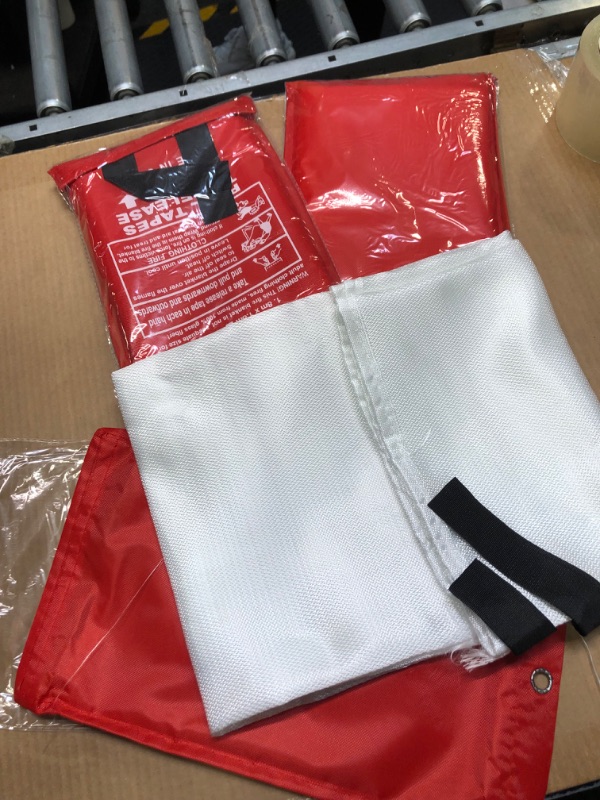 Photo 2 of 3 pcs**Upgrade Emergency Fire Blanket, 1 Pack Fire Extinguisher Blanket, Fire Suppression Blanket, Flame Retardant Blanket Fire Safety Blanket for Home, Kitchen, School, Grill, Car, Office, Warehouse