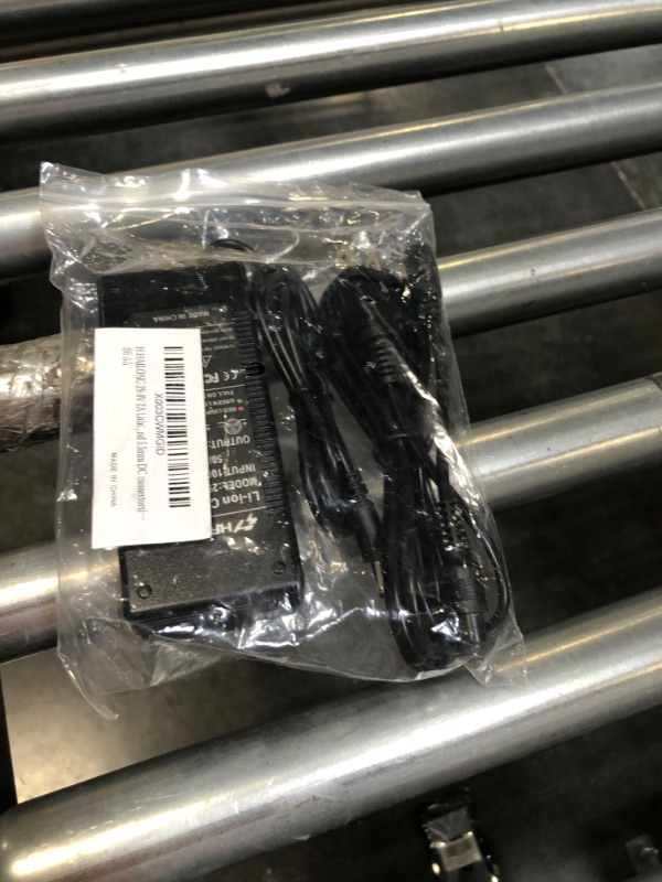Photo 1 of H HAILONG 29.4V 2A Lithium ion Battery Charger for 25.2V 25.9V 24V Battery with 2 Plugs (8mm 3-Prong and DC 5.5 x 2.1 mm Plug) 29.4V 2 PLugs for 25.2V Lithium 5.5mm DC&8mm 3 prong